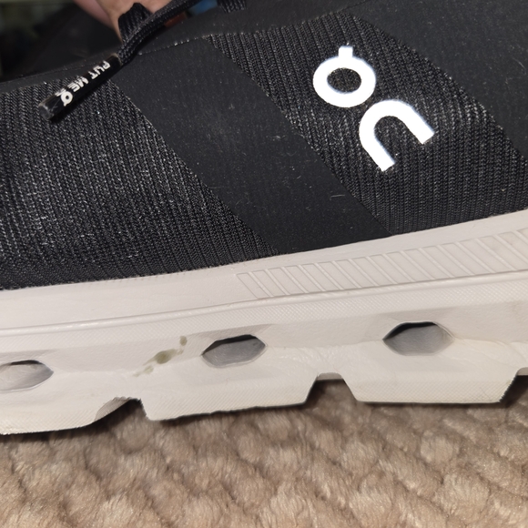 On Running Men's Gray and Black Cloud Sneakers - Picture 8 of 15